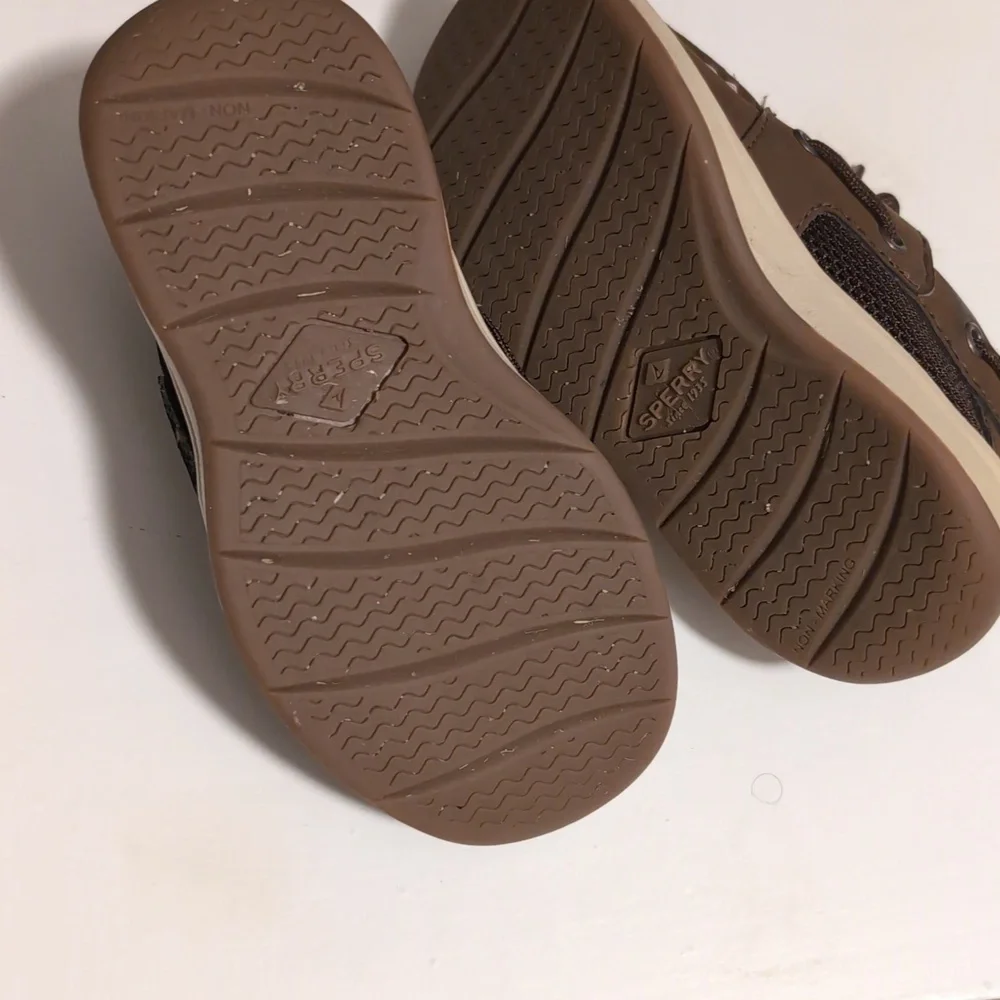 Sperry's - Picture 3 of 3